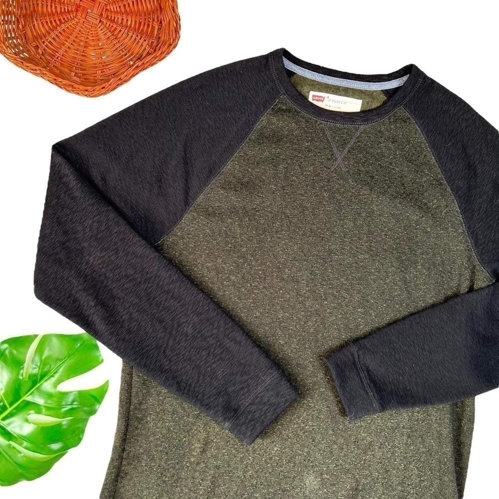 Levi’s Men’s Henley Cozy Crewneck Hunter Green Charcoal Gray Sweatshirt Medium - Picture 14 of 14